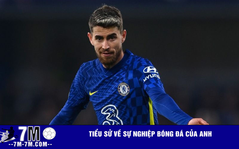 Tiểu sử về sự nghiệp bóng đá của anh